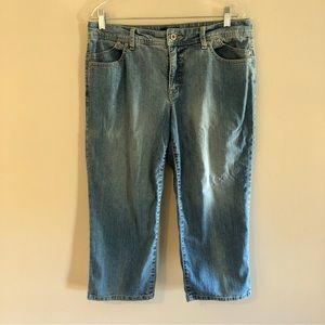 Vintage Sonoma Medium Wash Denim Capris